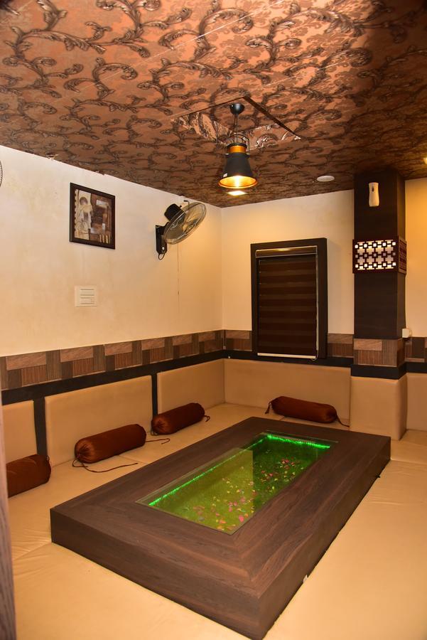 Bright Palace Restaurant And Residency Hotel Shimoga Buitenkant foto